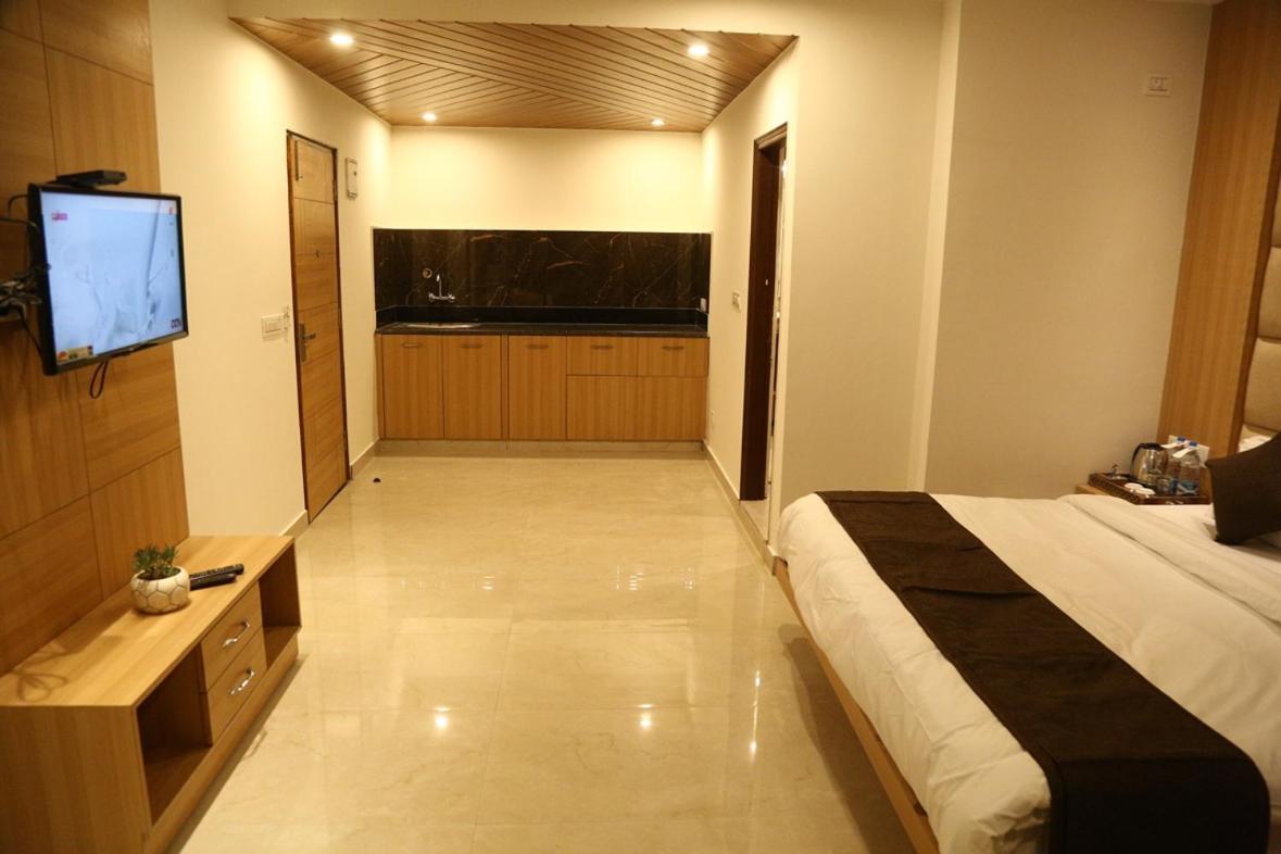 Shining Hills Hotel Mussoorie Eksteriør billede